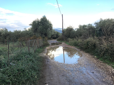 Αδιάβατοι αγροτικοί δρόμοι στο Παναιτώλιο