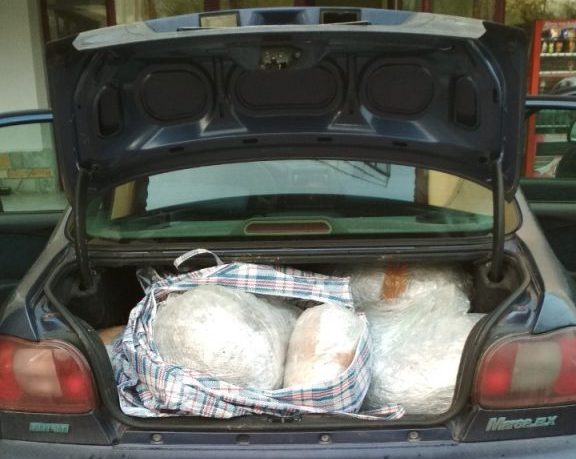 Με τη συνδρομή αστυνομικών Αυτοκινητοδρόμων Αντιρρίου – Ιωαννίνων συνελήφθησαν διακινητές ναρκωτικών