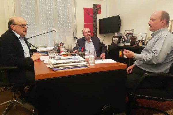 «Μυρίζει» εξελίξεις στην Κεντροδεξιά