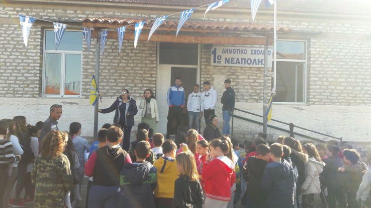 Το 1ο Δημοτικό Σχολείο Νεάπολης επισκέφθηκαν ποδοσφαιριστές του Παναιτωλικού(φωτο)