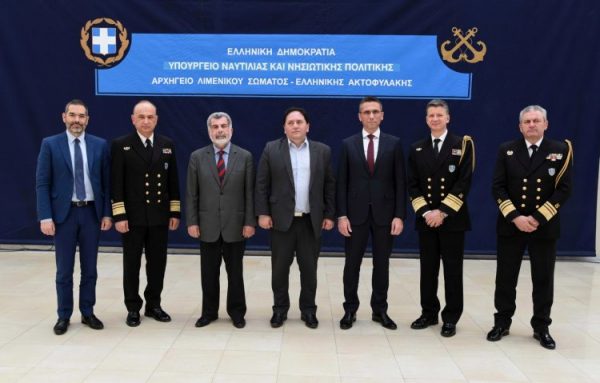 Yπερσύγχρονα σκάφη δώρησε η ΠΑΠΑΣΤΡΑΤΟΣ στο Λιμενικό Σώμα (αξίας 2,4 εκατομμυρίων δολαρίων)