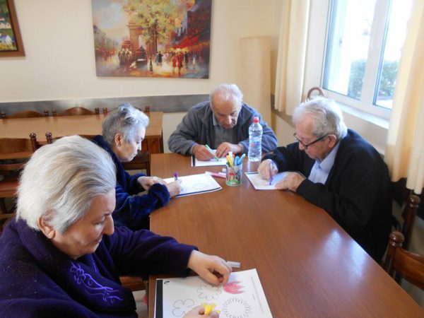 Το έθιμο της «Χελιδόνας» αναβίωσαν στο Σελίβειο Γηροκομείο Μεσολογγίου