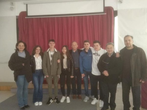 Το Γενικό Λύκειο Θερμου τίμησε την επέτειο της 25ης Μαρτίου