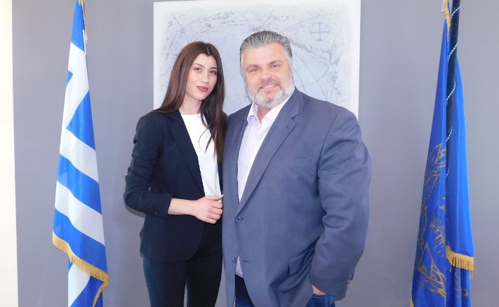 Ο Νίκος Καραπάνος καλωσορίζει στο Συνδυασμό του την Παναγιώτα Καλέτζου