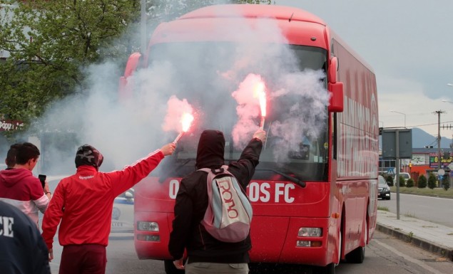 Θερμή υποδοχή για τον Ολυμπαικό στο Αγρίνιο (images)