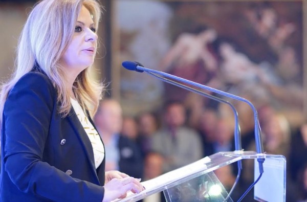 Σε ζωντανή μετάδοση η εκδήλωση της παρουσίασης των υποψηφίων δημοτικών συμβούλων της Χριστίνας Σταρακά στο Παπαστράτειο