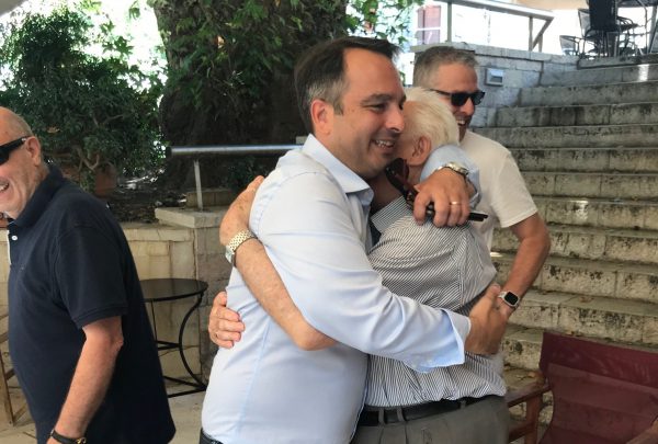 Θανάσης Παπαθανάσης: “Η επικοινωνία με τους πολίτες θα είναι συνεχής και σε καθημερινή βάση”