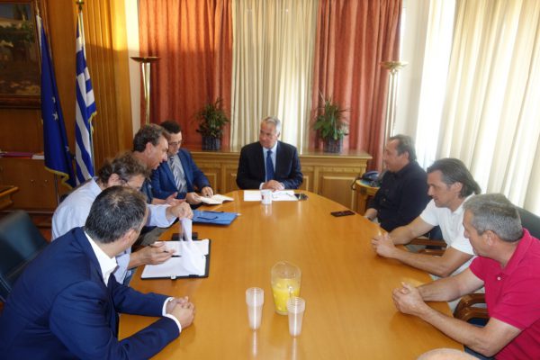 Συνάντηση ΥπΑΑΤ, Μάκη Βορίδη με εκπροσώπους Νέας Ομοσπονδίας Χοιροτροφικών Συλλόγων Ελλάδος