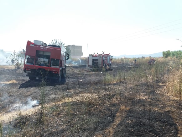 Φωτιά κοντά στο κλειστό της αερογέφυρας (φωτο)