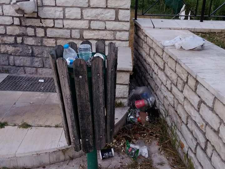 Ποταμούλα: Η άθλια κατάσταση της πλατείας!