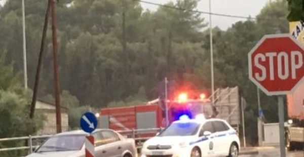 Εκτροπή αυτοκινήτου στον κόμβο της Γαβρολίμνης