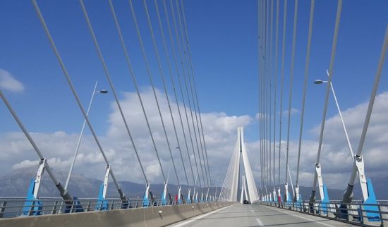 Ρίο-Αντίρριο: Η πρώτη «πράσινη» γέφυρα του κόσμου σε συνεργασία με τη We Energy και την Blink