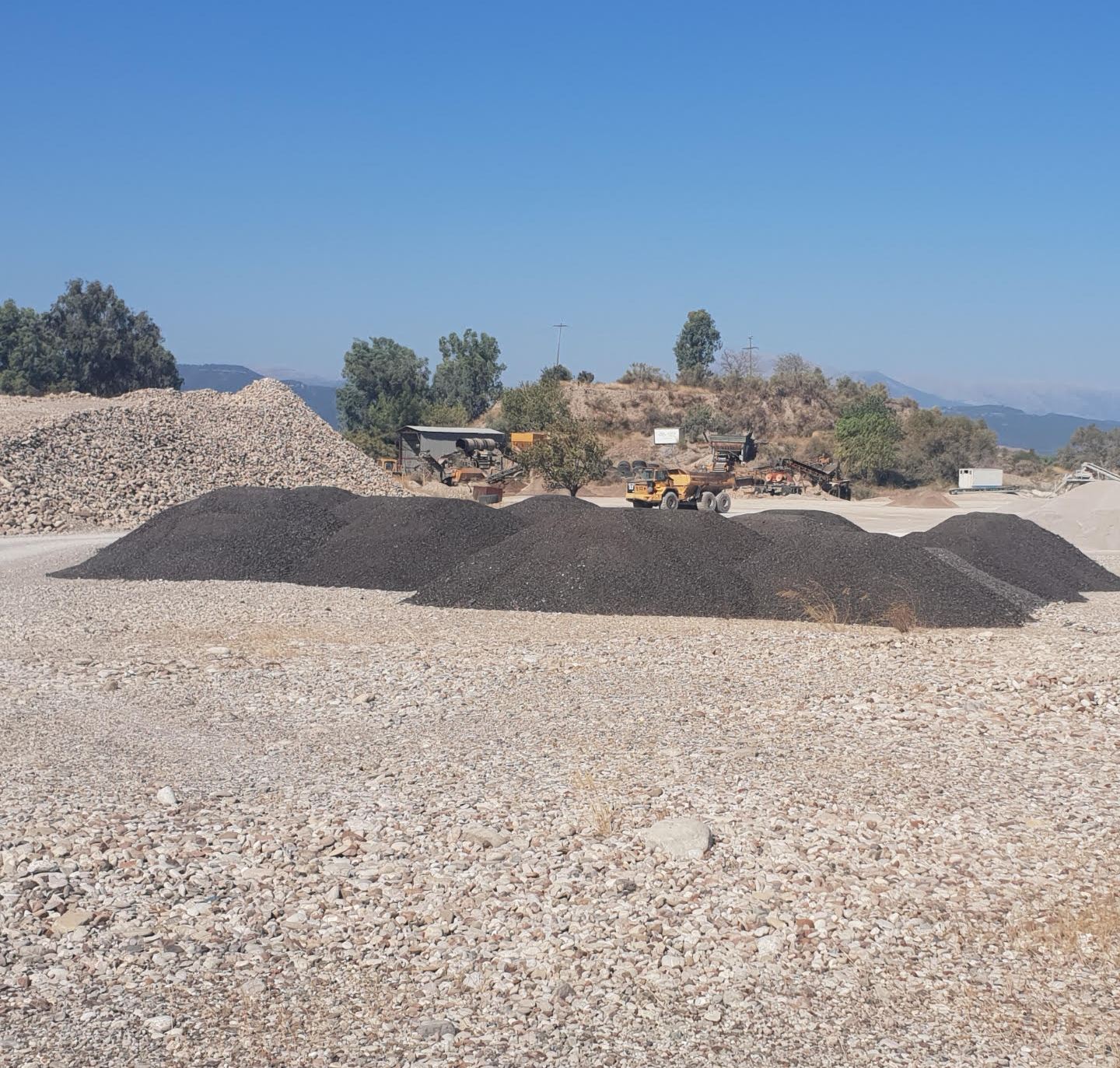 Νέες καταγγελίες για “παράνομες” ρίψεις αποβλήτων στη Δ.Ε Στράτου!