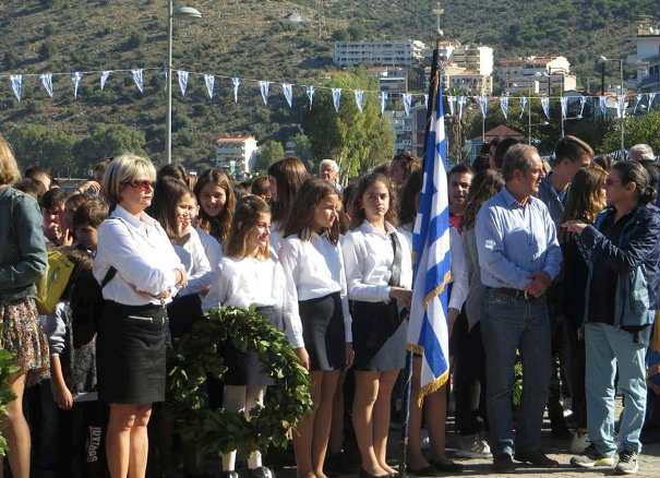 Κατάθεση στεφάνων στην Αμφιλοχία για τον Εορτασμό της 28ης Οκτωβρίου(φωτο)
