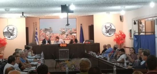 Το προσφυγικό στο δημοτικό συμβούλιο Ναυπακτίας
