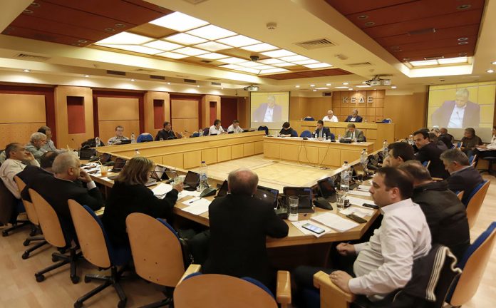 Η ΚΕΔΕ καλεί τους δήμους να μην προχωρήσουν σε εκλογή εκπροσώπων για τις ΓΣ των ΠΕΔ και της ΚΕΔΕ