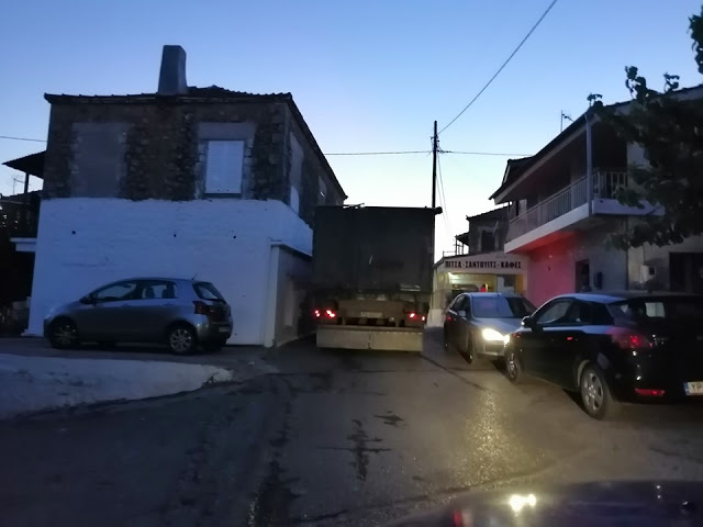Kαταγγελίες για τη διέλευση βαρέων οχημάτων από την Παλαιομάνινα
