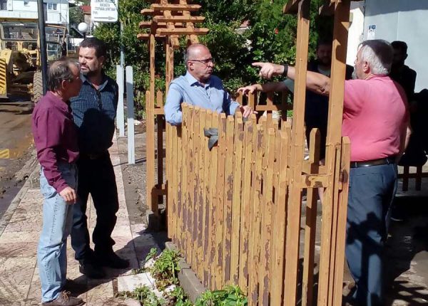 Ο Ν.Παπαναστάσης επισκέφτηκε τις πληγείσες περιοχές του Δήμου Μεσολογγίου