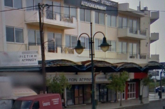 Μαλλιά κουβάρια γίνανε στο Δήμο Αγρινίου-Πολίτης φέρεται να χαστούκισε υπάλληλο!