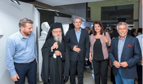 Η πρώτη ατομική έκθεση του Ευάγγελου Τύμπα στο Αγρίνιο (ΦΩΤΟ)