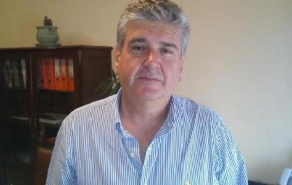 Ο Δημήτριος Τζιώλης παραμένει στη θέση του Γενικού Γραμματέα στο Δήμο Αγρινίου