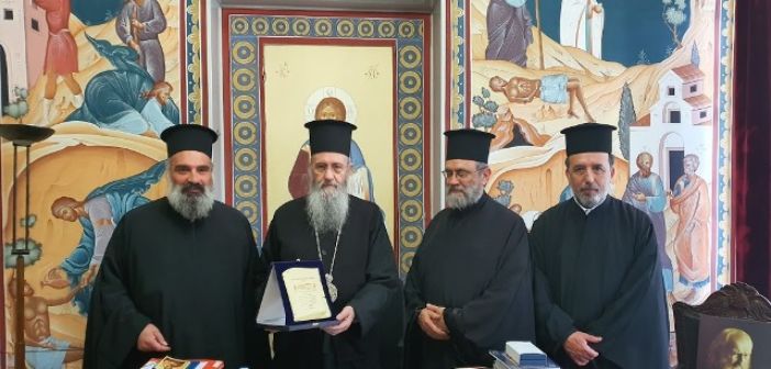 O ΙΣΚΕ ανακήρυξε τον Μητροπολίτη Ναυπάκτου Ιερόθεο σε επίτιμο μέλος του