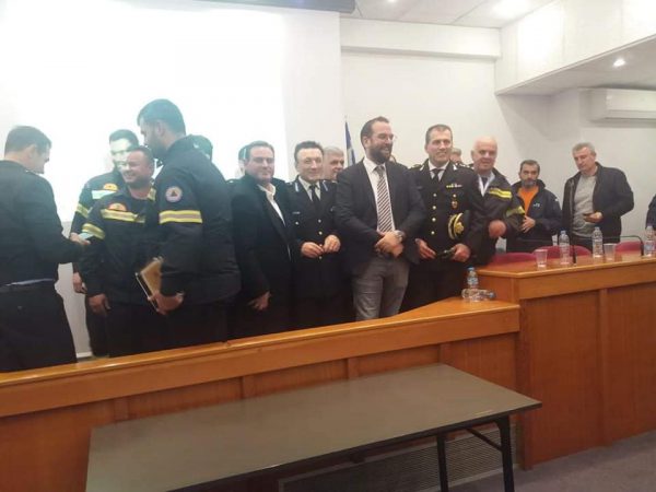 Η Πυροσβεστική βράβευσε τους εθελοντές!