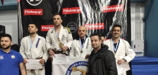Νέα διάκριση στο jiu jitsu για τον Αγρινιώτη αστυνομικό Νίκο Μπανιά