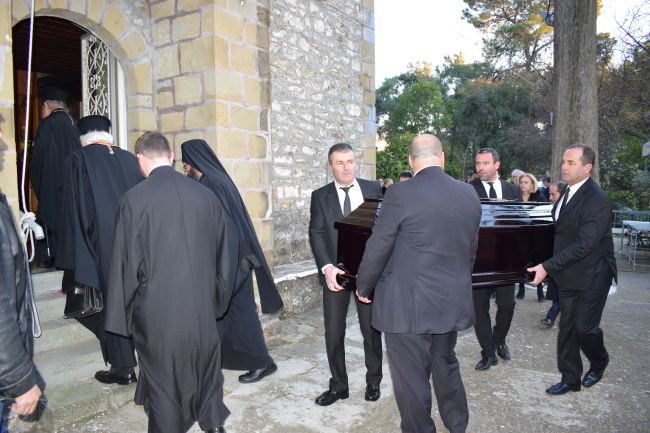 Στον παλαιό Αγ.Χριστόφορο Αγρινίου ετάφη ο Μητροπολίτης Αχελώου Ευθύμιος(φωτο)