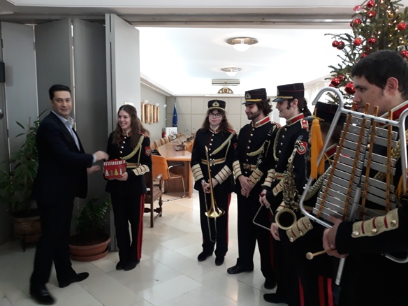Τα κάλαντα της Φιλαρμονικής Ορχήστρας στο δημαρχείο Αγρινίου