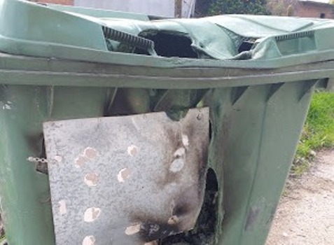 Καινούργιο: Προσοχή στις στάχτες από τζάκια και σόμπες, ζημίες σε πράσινο κάδο