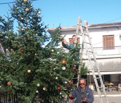 Τα Όχθια στολίστηκαν γιορτινά!