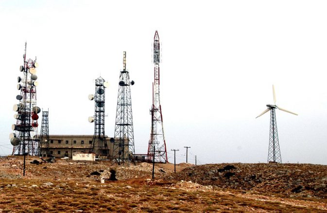 Στα Ακαρνανικά στήθηκε η πρώτη ανεμογεννήτρια στην Ευρώπη (video)