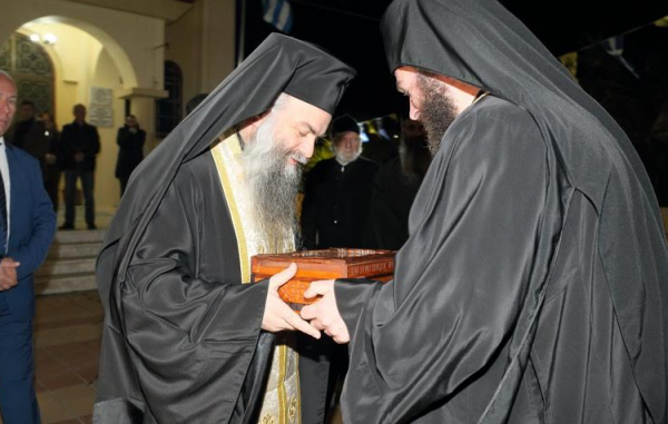 Yποδοχή του δεξιού πέλματος της Αγίας Ελένης στον Ι.Ν. Αγίου Γερασίμου Κεφαλοβρύσου