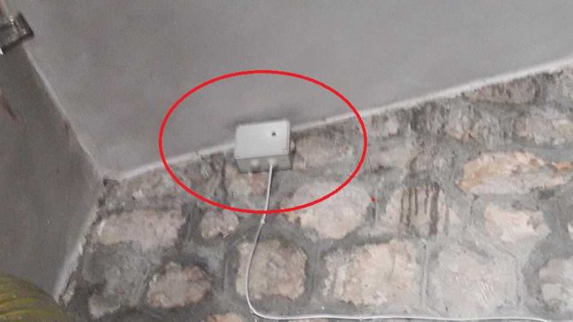 Παπάς έβαλε κάμερες για να βλέπει τι ρίχνουν στο παγκάρι