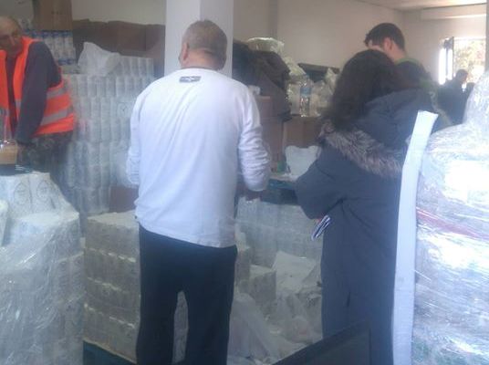 Διανομή παπουτσιών στην Αμφιλοχία