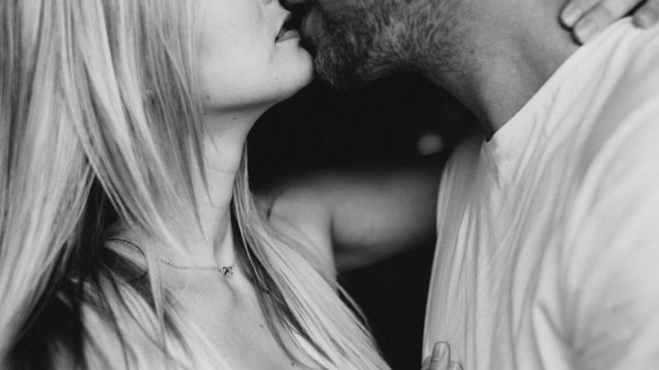 Άνδρας στην Ηλεία έκανε τα… χαρτιά του για να γίνει ζιγκολό