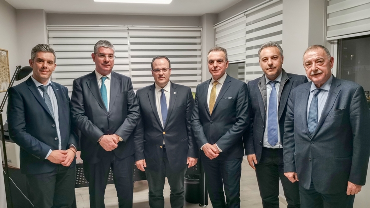 Παρουσία του Υφυπουργού Ανάπτυξης και Επενδύσεων, Ι. Τσακίρη η πίτα της Διαχειριστικής Ευρωπαϊκών Προγραμμάτων