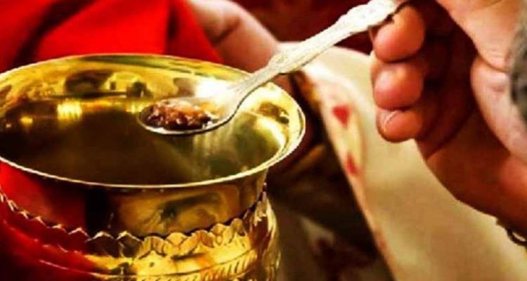 Κορονοϊός: Προσευχηθείτε, πλυθείτε και κοινωνήστε άφοβα λέει η Ιερά Σύνοδος