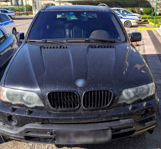 Αγρίνιο:Αυτό είναι το όχημα του διαρρήκτη που άδειαζε τα φαρμακεία(φωτο)