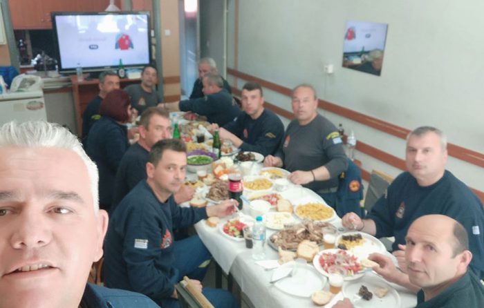 Πάσχα στο καθήκον και σε επιφυλακή για τους πυροσβέστες στο Αγρίνιο!