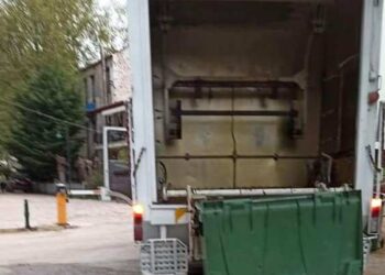 Δήμος Θέρμου: Απολύμανση και πλύσιμο κάδων (εικόνες)