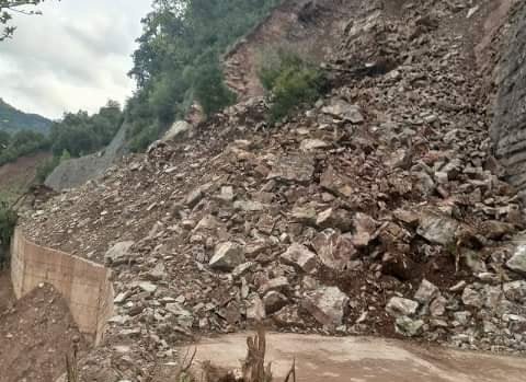 Κλειστός ο δρόμος για τα Άγραφα