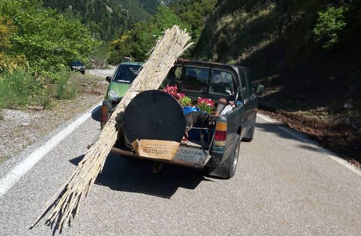 Σοκ-Λαμπίρι Αιτωλ/νίας: Έσερνε το σκυλί που είχε δεμένο στο όχημά του!