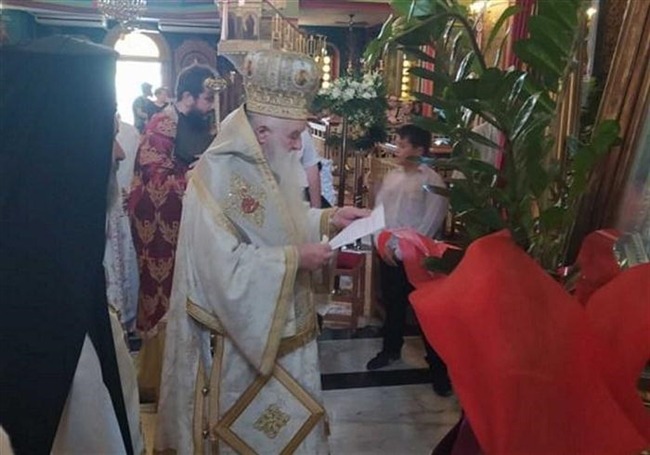 Ο Αμβρόσιος αφόρισε Μητσοτάκη, Χαρδαλιά, Κεραμέως – Έφευγαν πιστοί από την εκκλησία