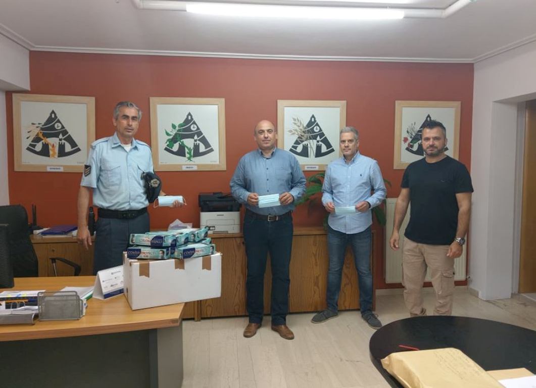 Δωρεά μασκών στον Δήμο Ναυπακτίας από τη Διεθνή Ένωση Αστυνομικών-ΤΔ Αιτωλίας