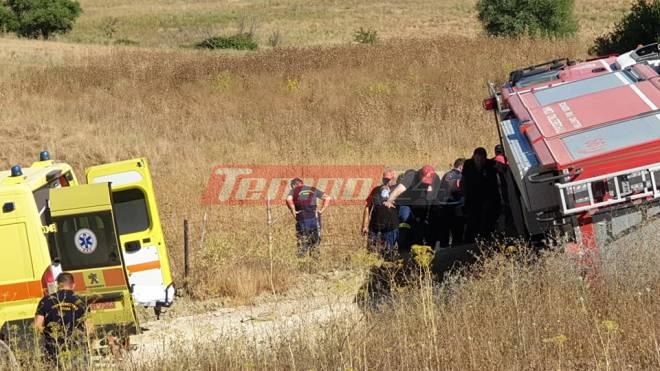 Αχαϊα: Ανετράπη πυροσβεστικό – Από θαύμα σώθηκαν πυροσβέστες – Δύο τραυματίες