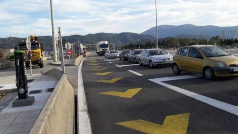 Ουρές στην Γέφυρα κάθε πρωί – Διαμαρτυρία από εργαζομένους