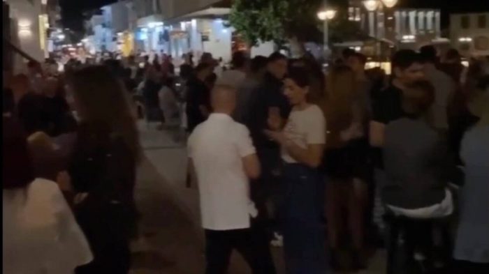 Η Ναύπακτος το βράδυ της Κυριακής θύμιζε… Μύκονο