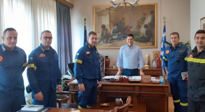 Συνάντηση Παπαναστασίου με την ηγεσία της Πυροσβεστικής Υπηρεσίας